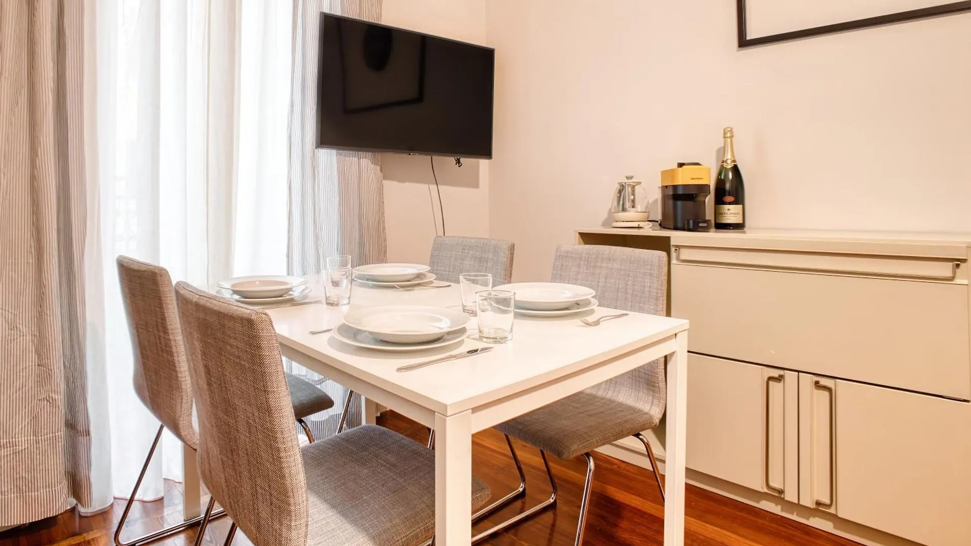 Just Urban Stays - Elegant Apartment - Washington Milão 0*,  Itália